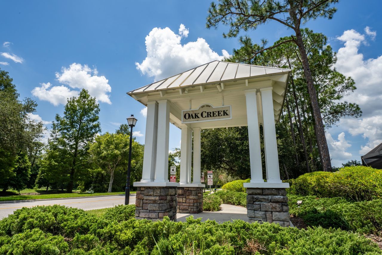 4 Bed, 2 Bath In Oak Creek property image