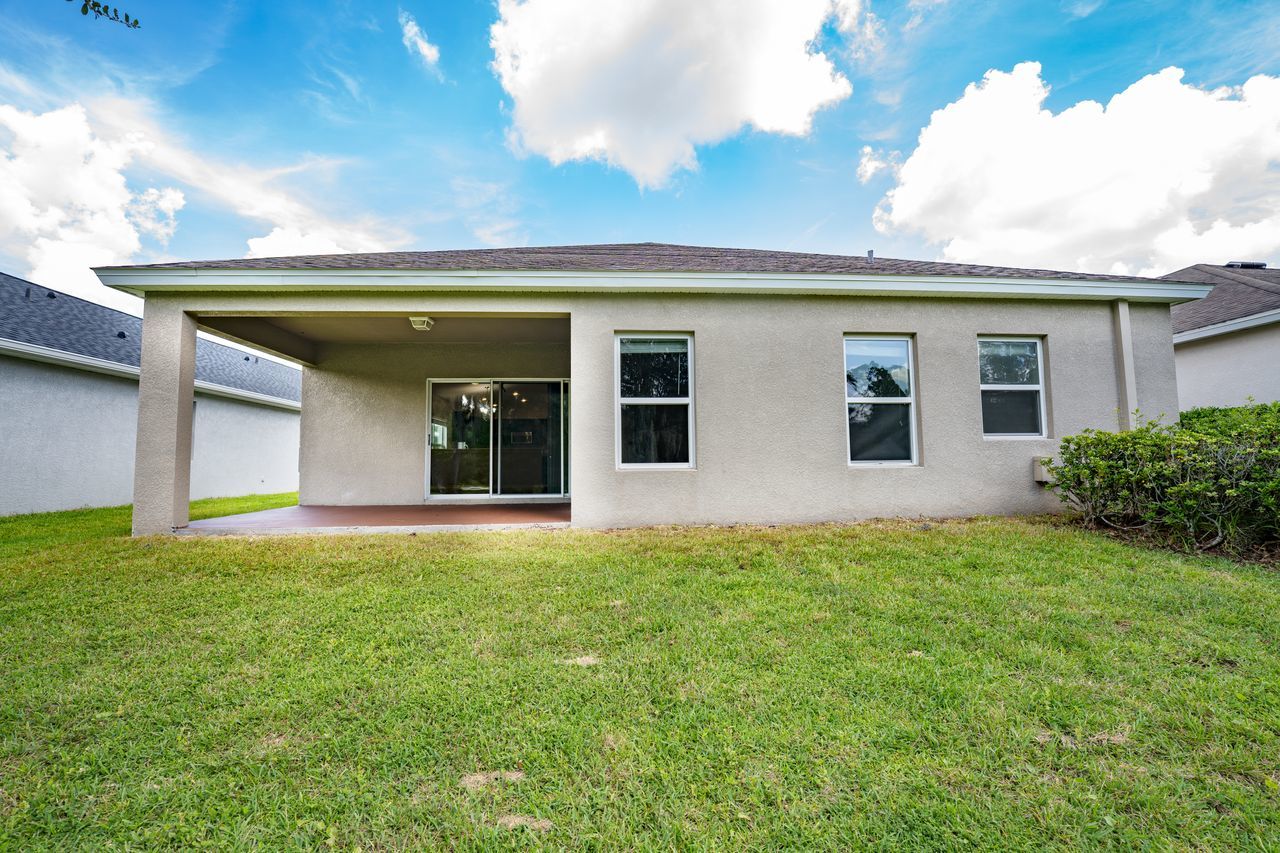 4 Bed, 2 Bath In Oak Creek property image