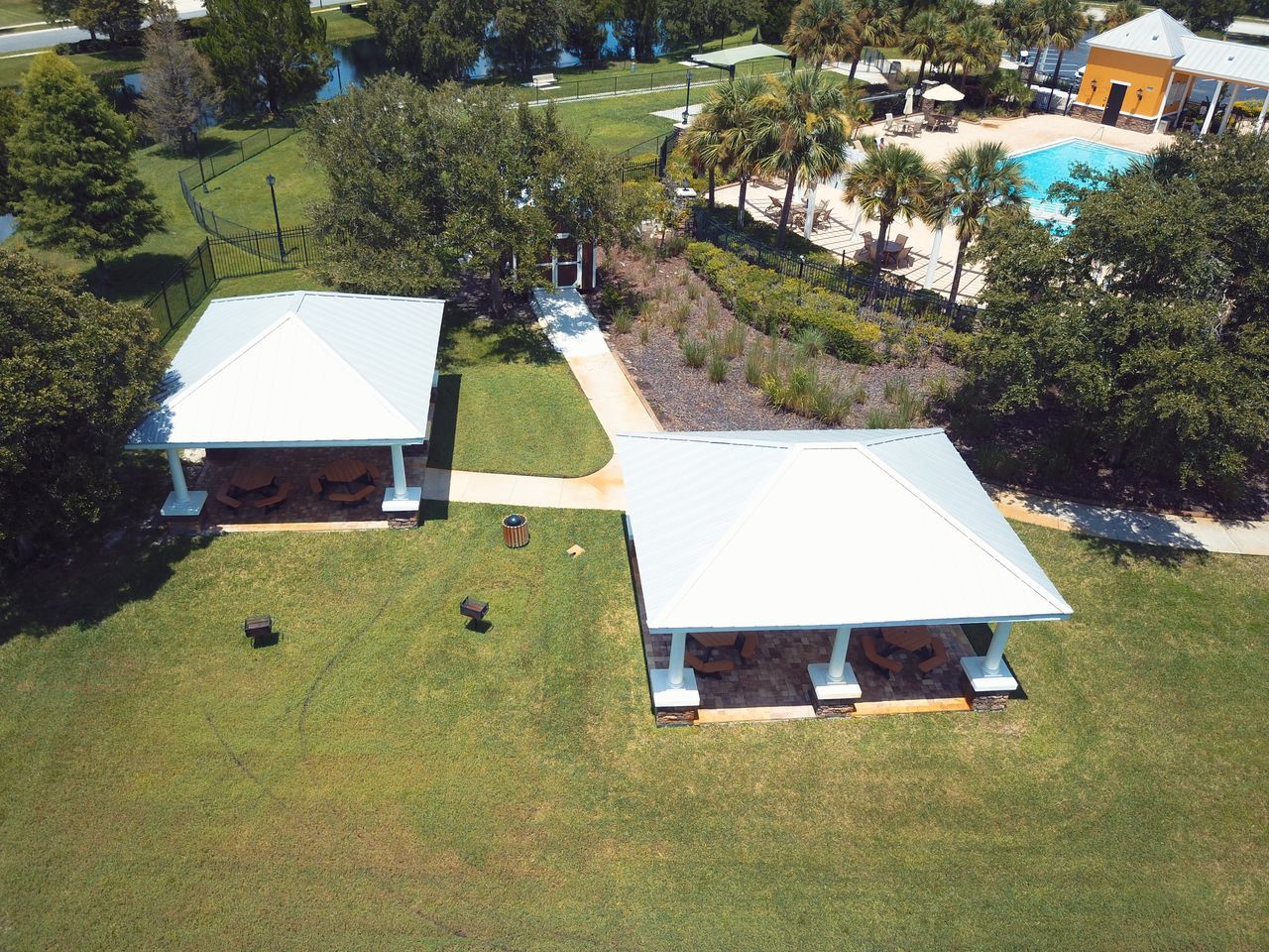 4 Bed, 2 Bath In Oak Creek property image