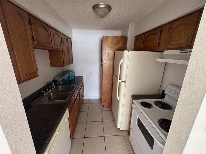 Cute And Cozy 2 Bedroom 1 Bath Condo property image