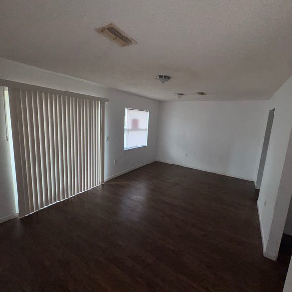 Charming 2 Bedroom 1 Bathroom Condo On First Floor property image