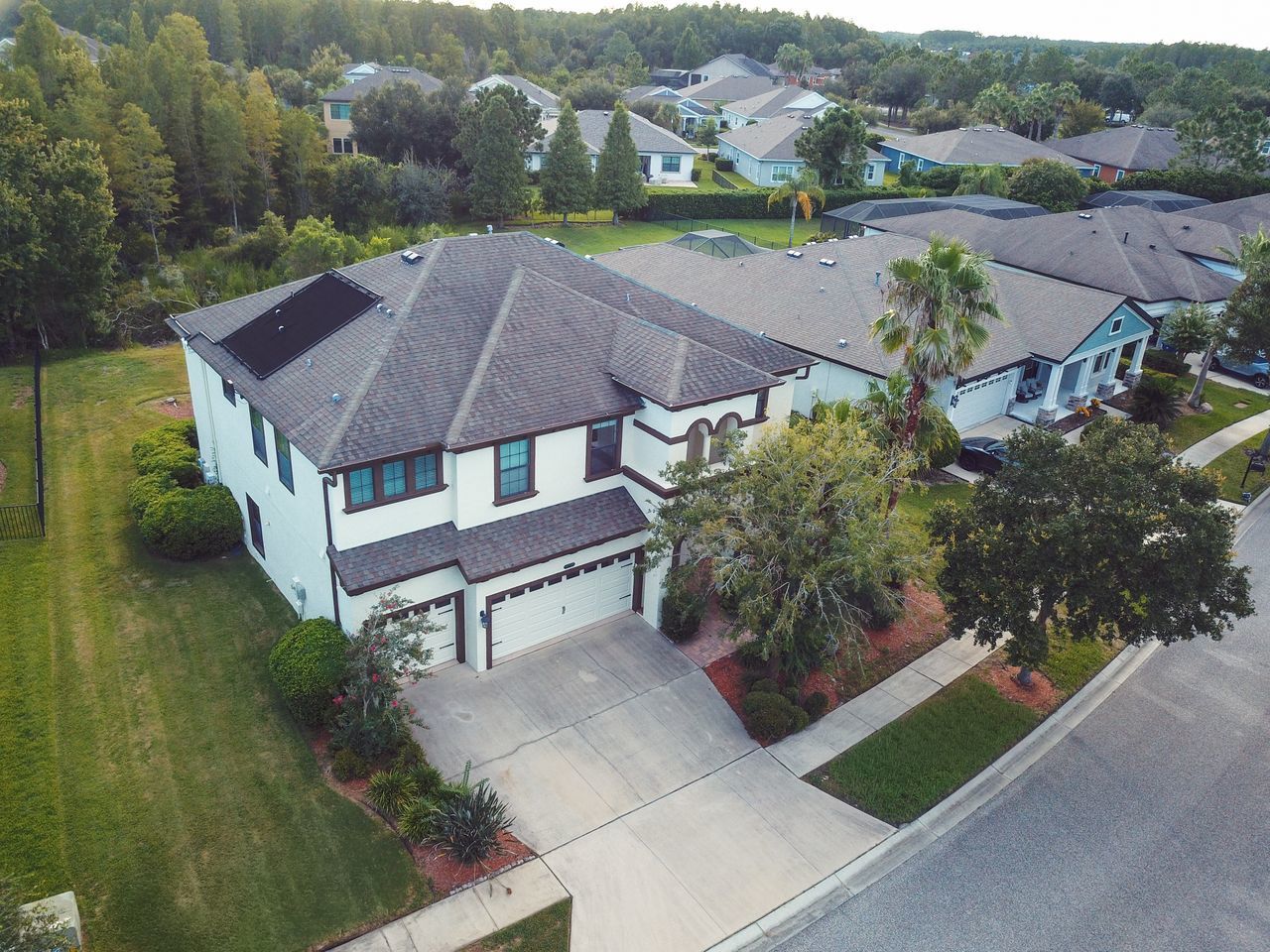 Five Bedroom, Four Bath Pool Home in Connerton property image