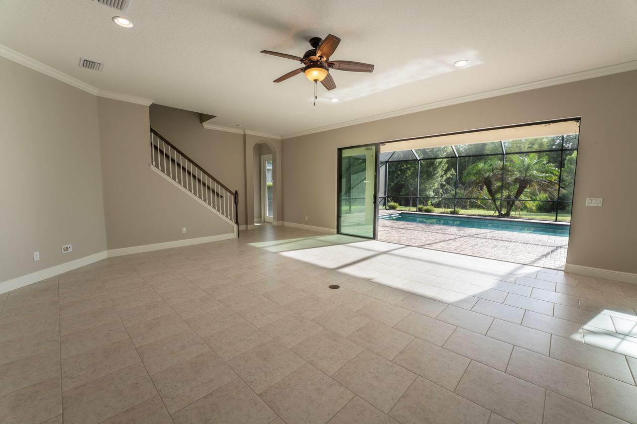 Five Bedroom, Four Bath Pool Home in Connerton property image