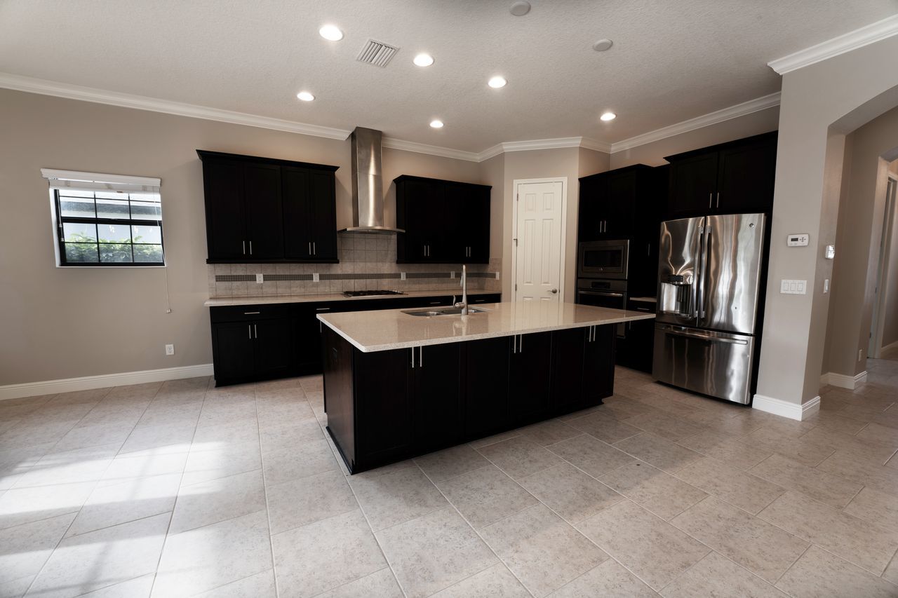 Five Bedroom, Four Bath Pool Home in Connerton property image