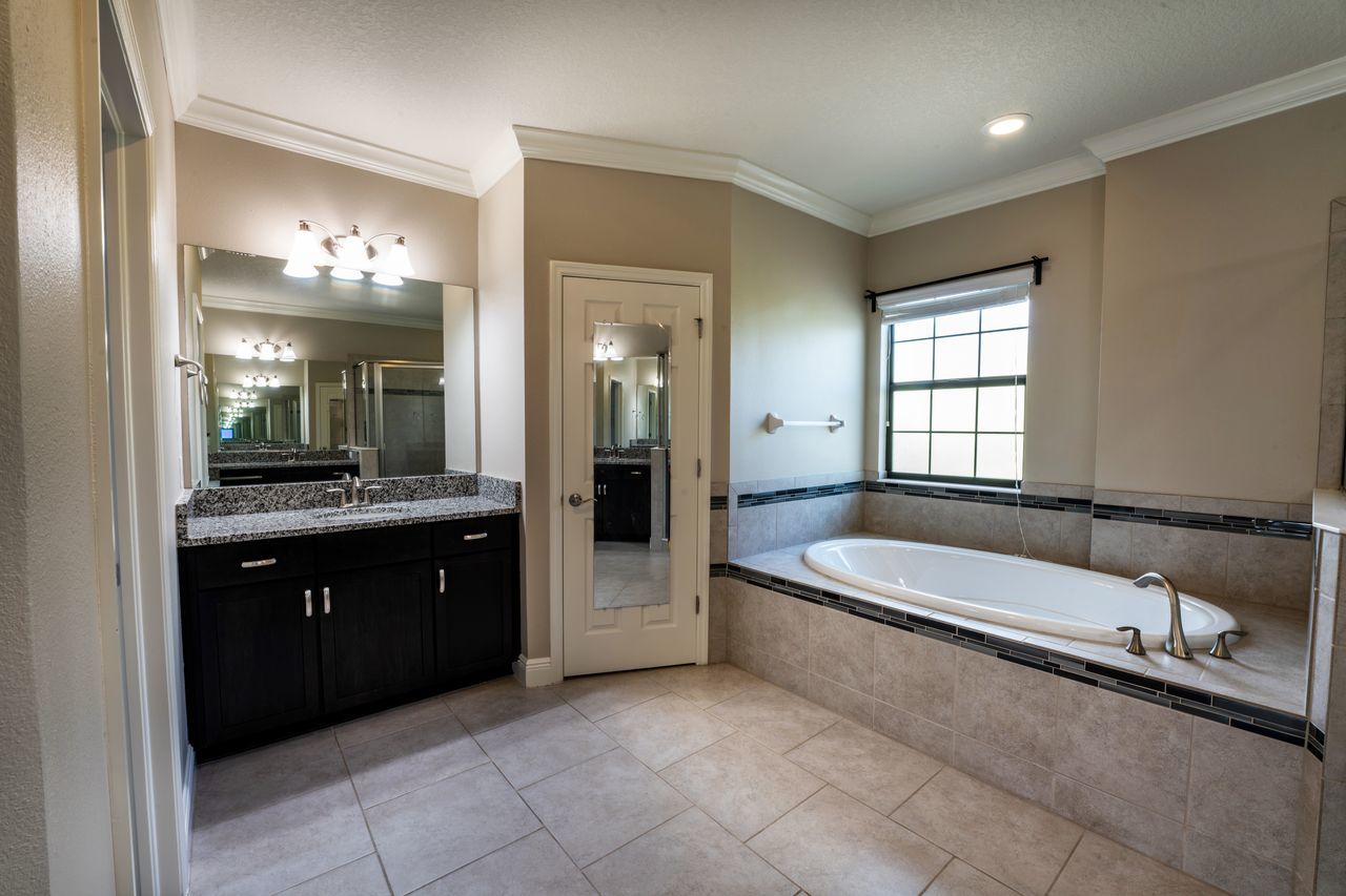 Five Bedroom, Four Bath Pool Home in Connerton property image