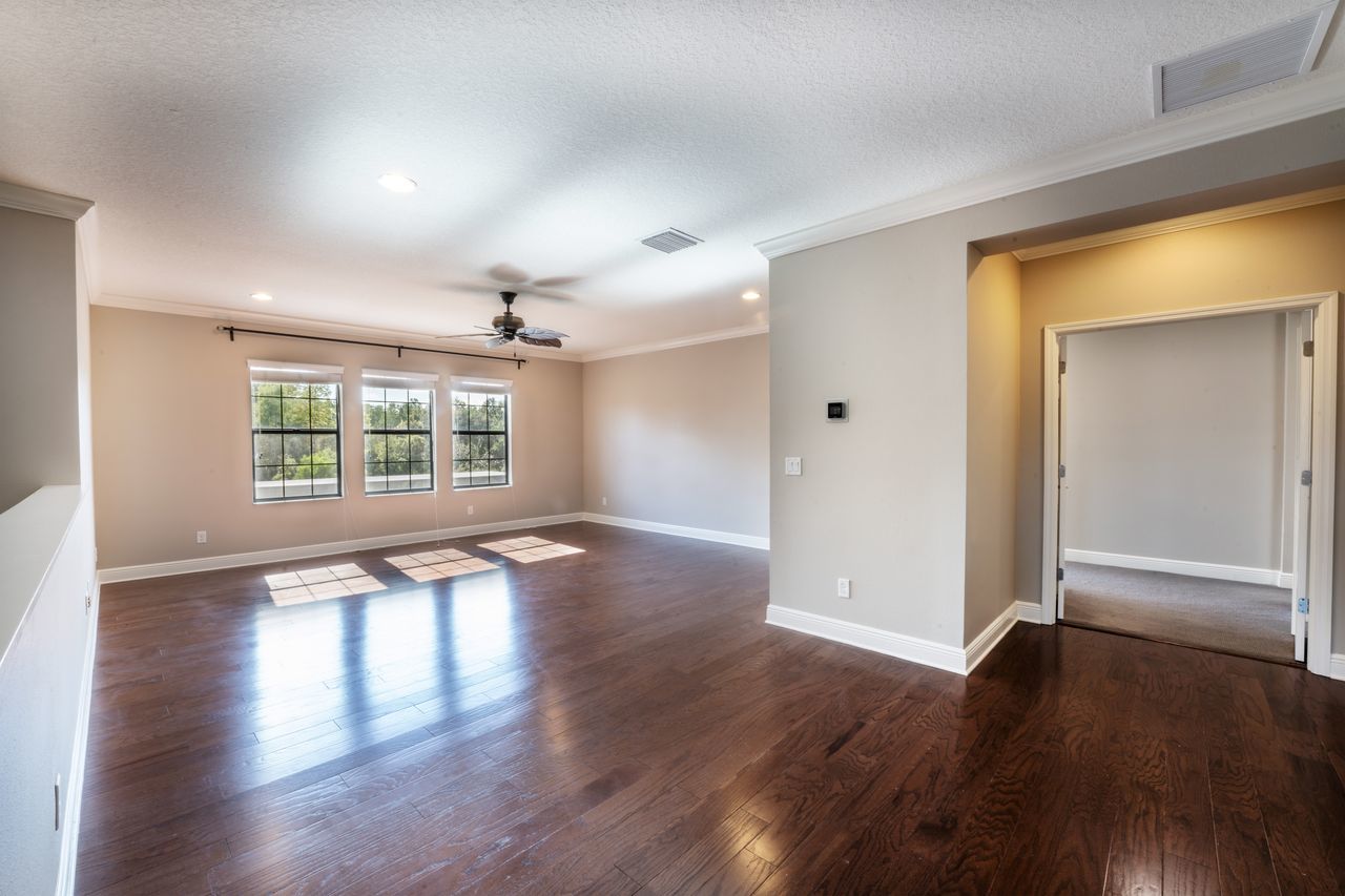Five Bedroom, Four Bath Pool Home in Connerton property image