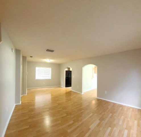4 Bed/ 2.5 Bath Pond View Home In Tampa property image