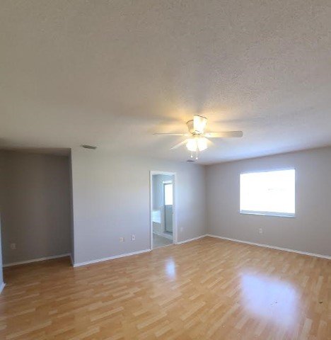4 Bed/ 2.5 Bath Pond View Home In Tampa property image