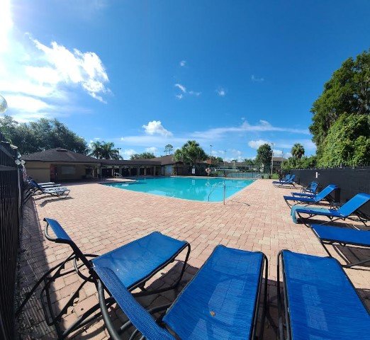 4 Bed/ 2.5 Bath Pond View Home In Tampa property image