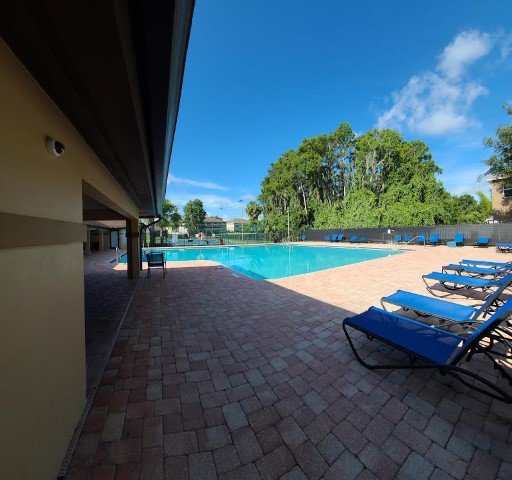 4 Bed/ 2.5 Bath Pond View Home In Tampa property image
