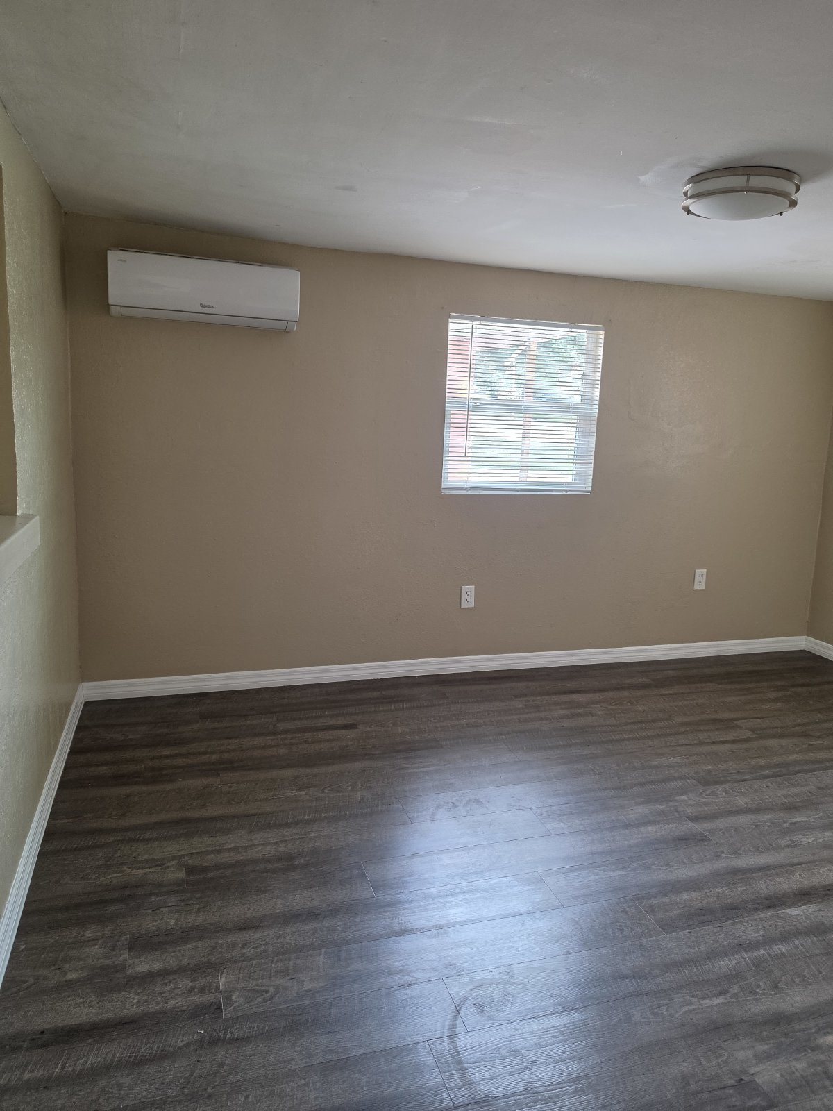 Sweet Location... property image
