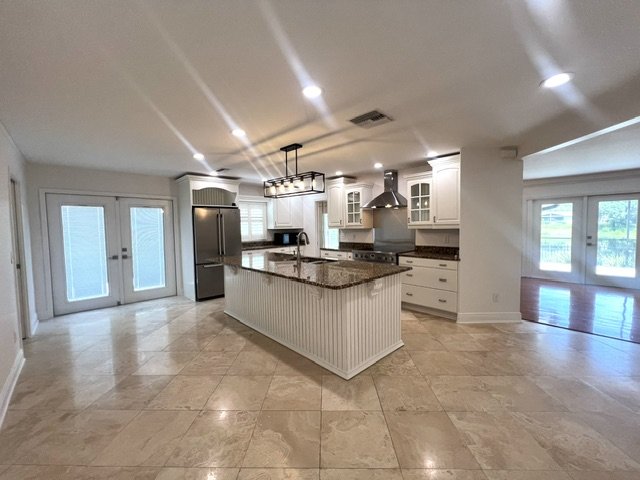 AMAZING CARROLLWOOD  HOME READY FOR MOVE IN! property image