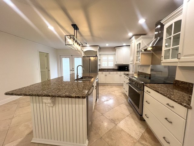 AMAZING CARROLLWOOD  HOME READY FOR MOVE IN! property image