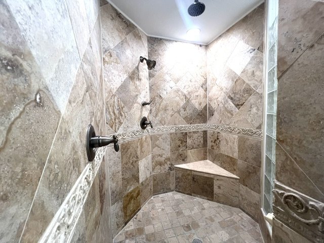 AMAZING CARROLLWOOD  HOME READY FOR MOVE IN! property image