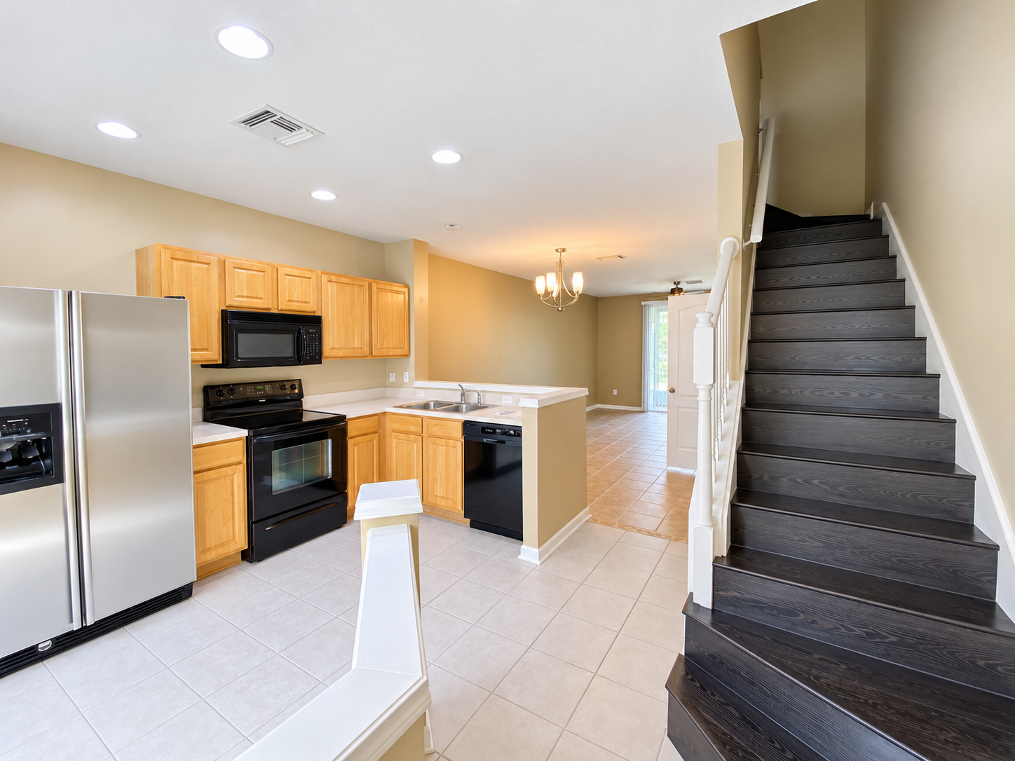 2/2.5 Rental Townhome In Gated Valhalla property image