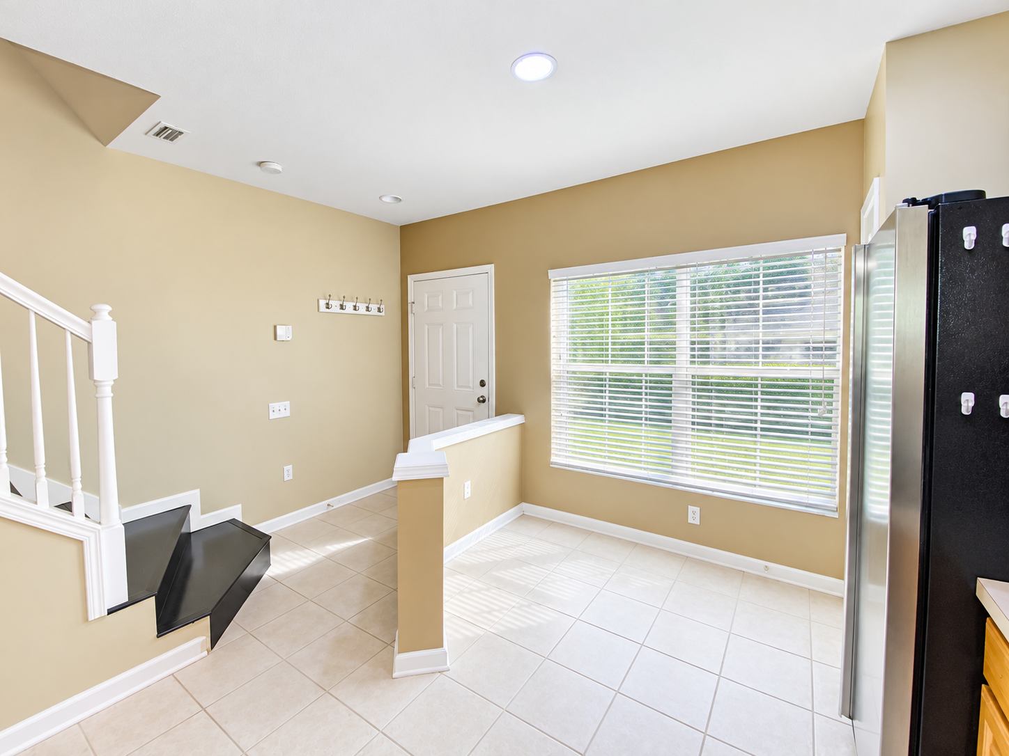 2/2.5 Rental Townhome In Gated Valhalla property image