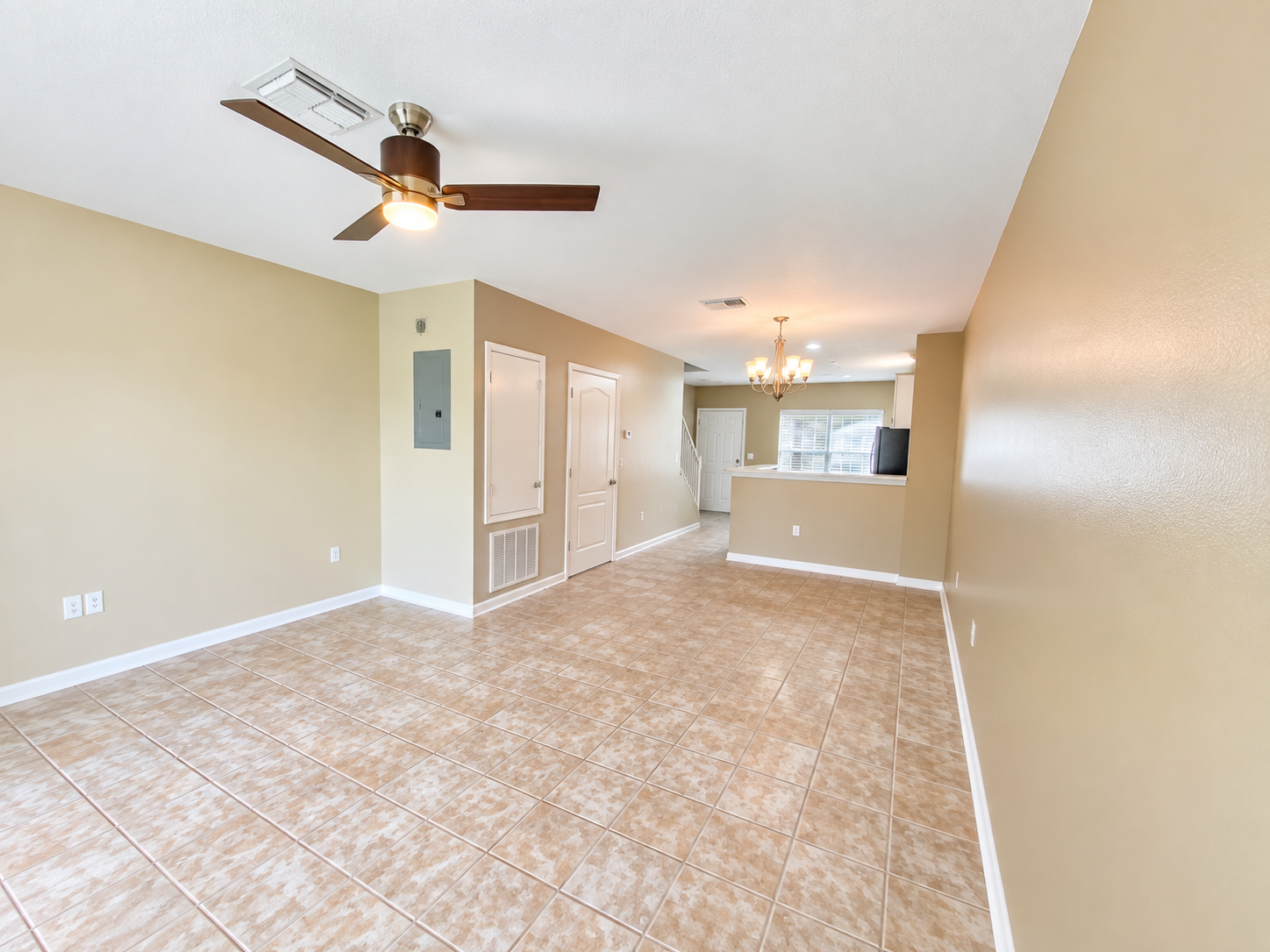 2/2.5 Rental Townhome In Gated Valhalla property image