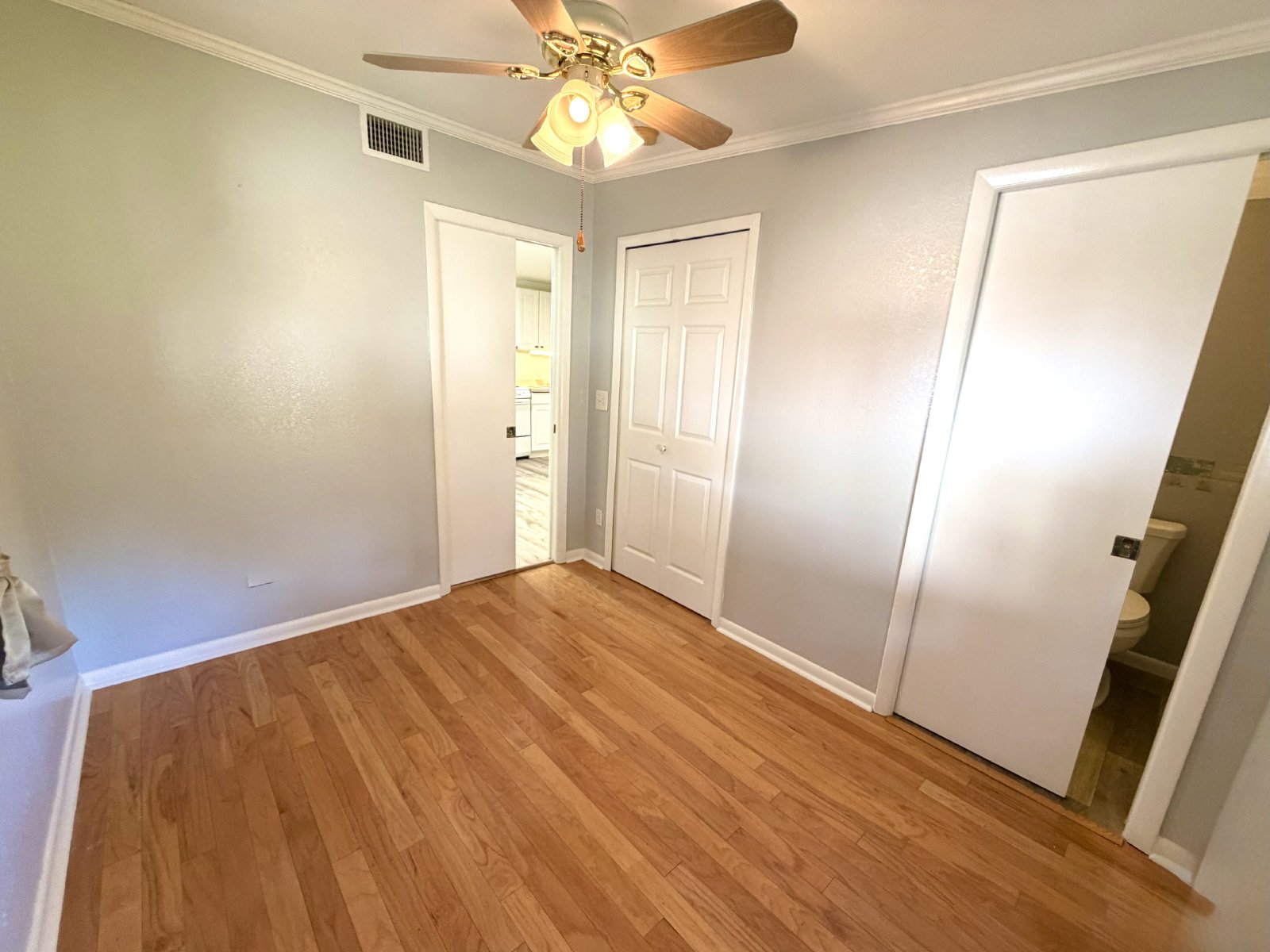 Two bedroom home for rent in North St Petersburg property image