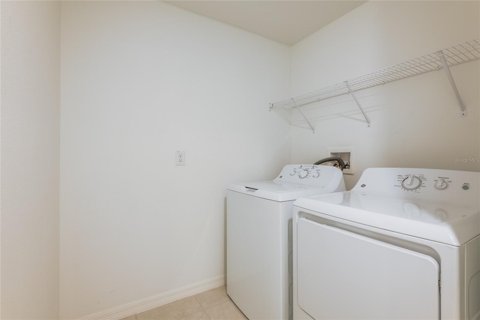 beautifully maintained 4-bedroom, 3-bathroom townhome in Land O Lakes! property image