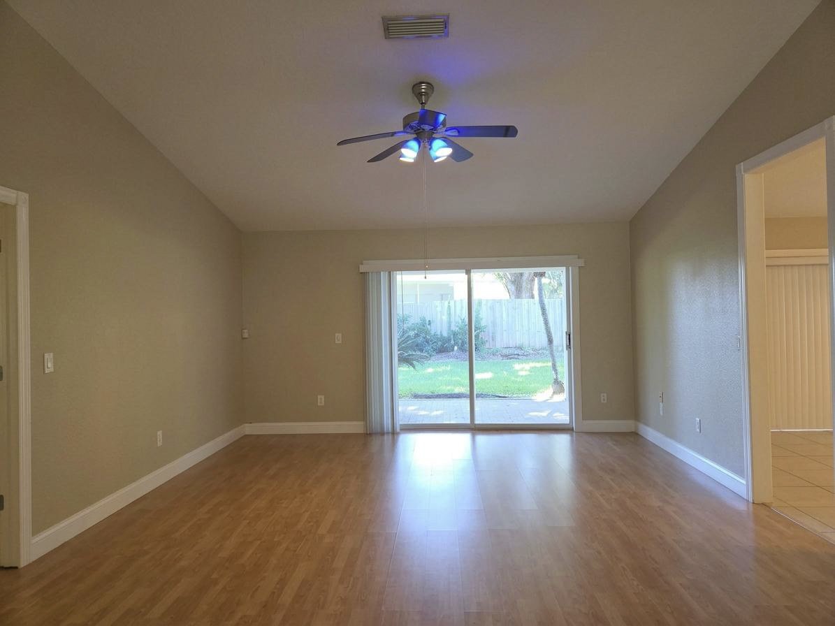 3 Bedroom 2 Bath Home In Cross Creek! property image