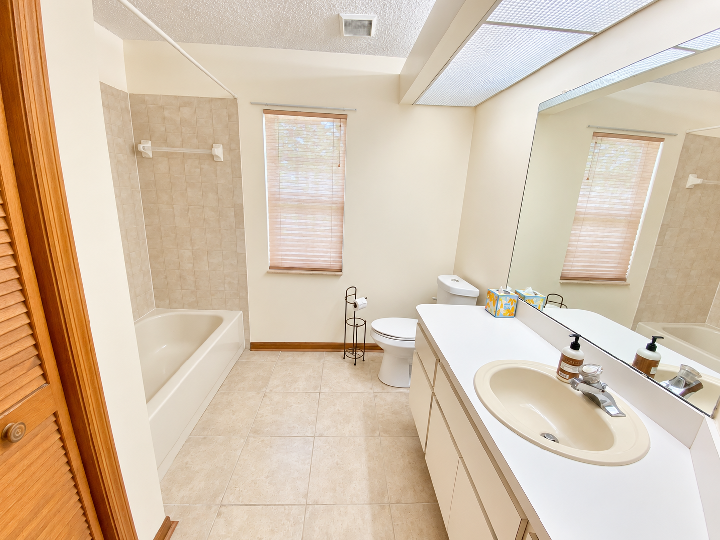 For Rent: Beautiful 3 Bedroom Home In Berkeley Manor  Spring Hill, FL property image