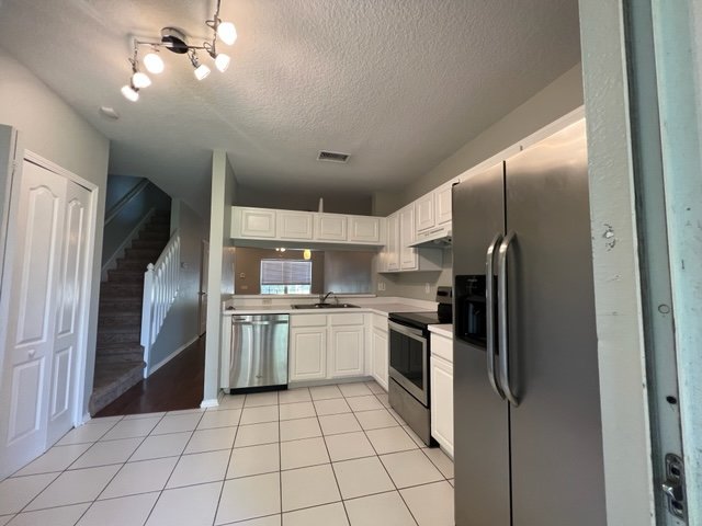 Beautiful 2 Bed, 2.5 Bath Townhome In Great Community! property image