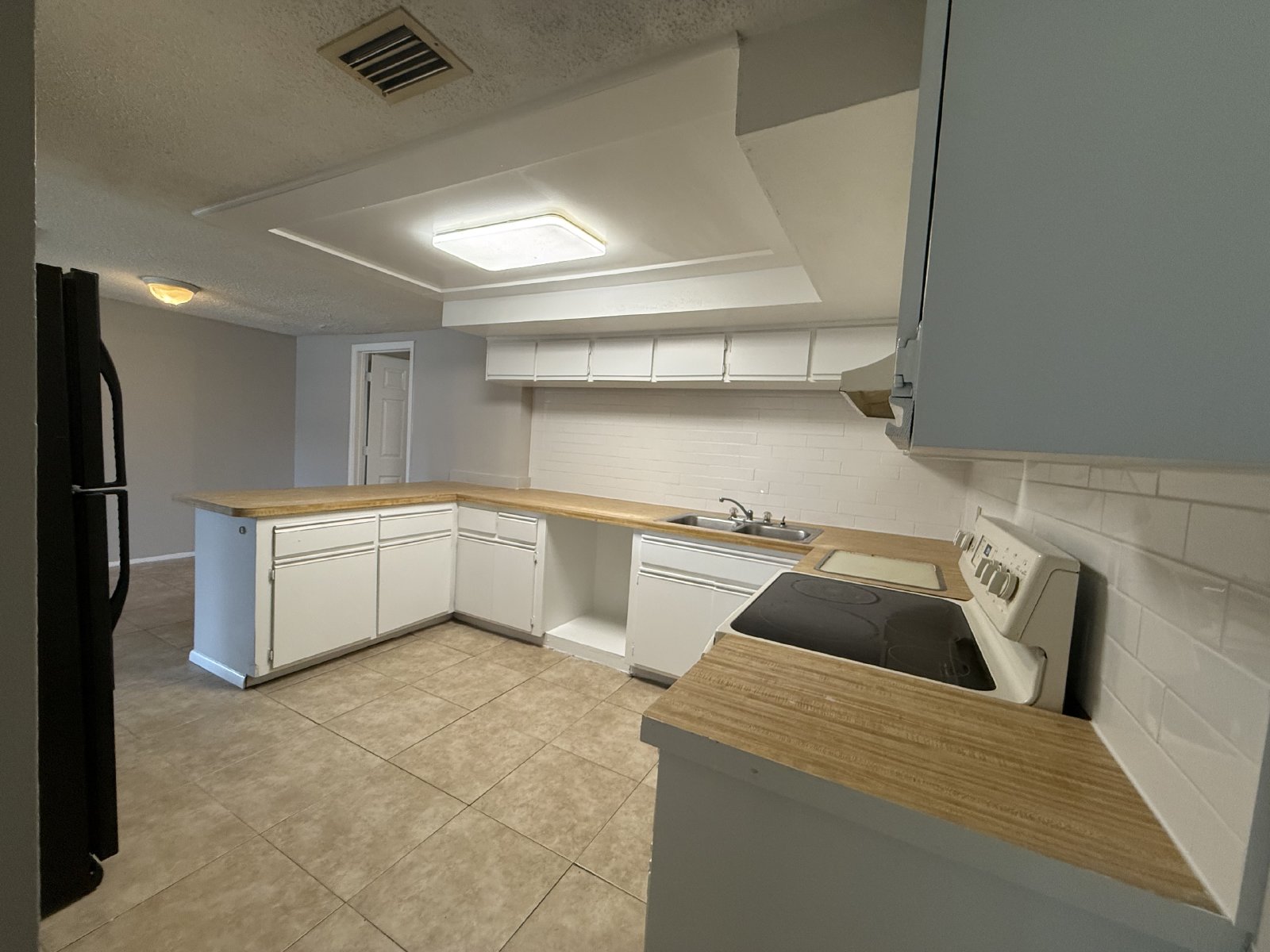 4 Bedroom, 2 Bathroom property image