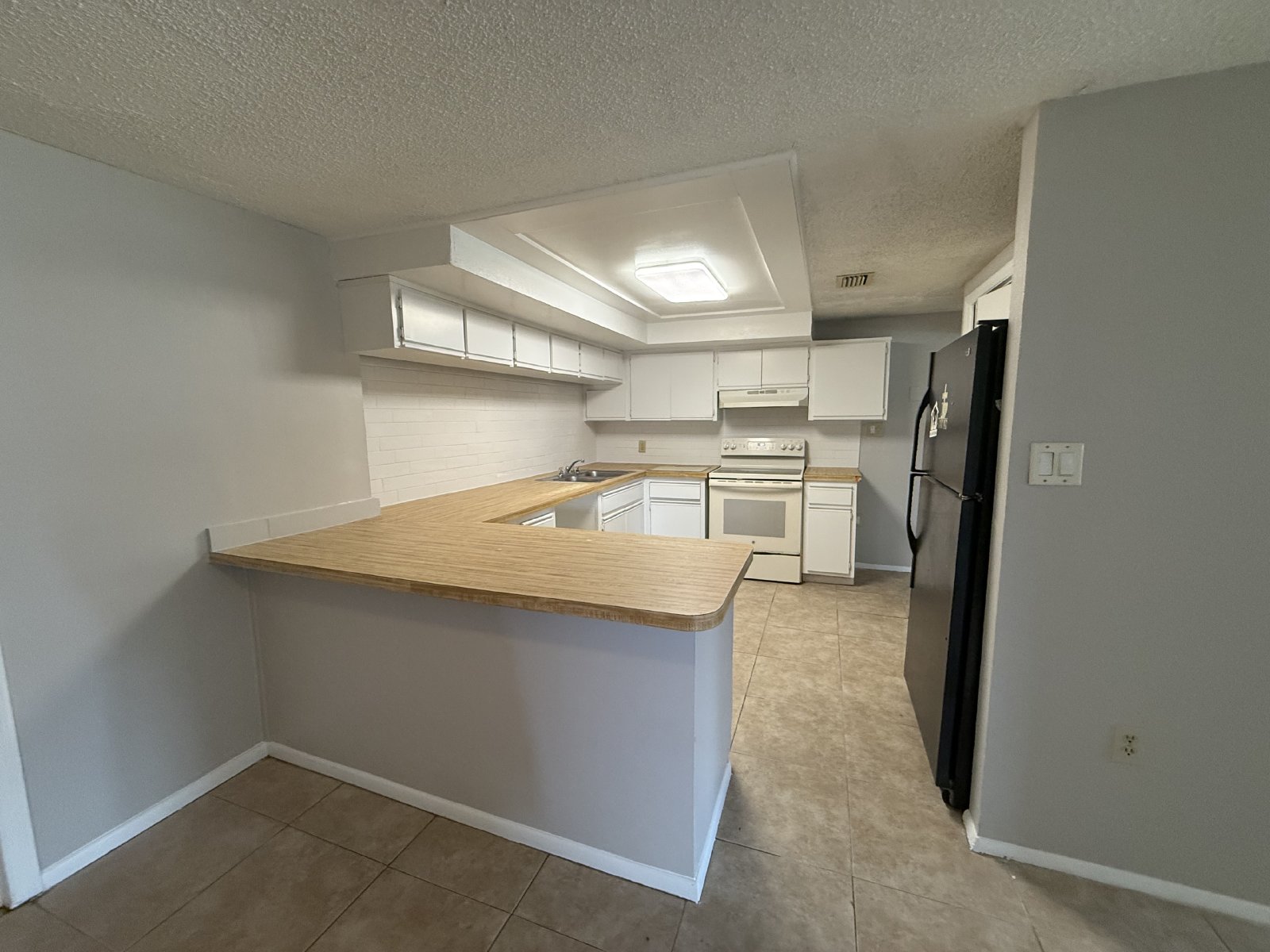4 Bedroom, 2 Bathroom property image