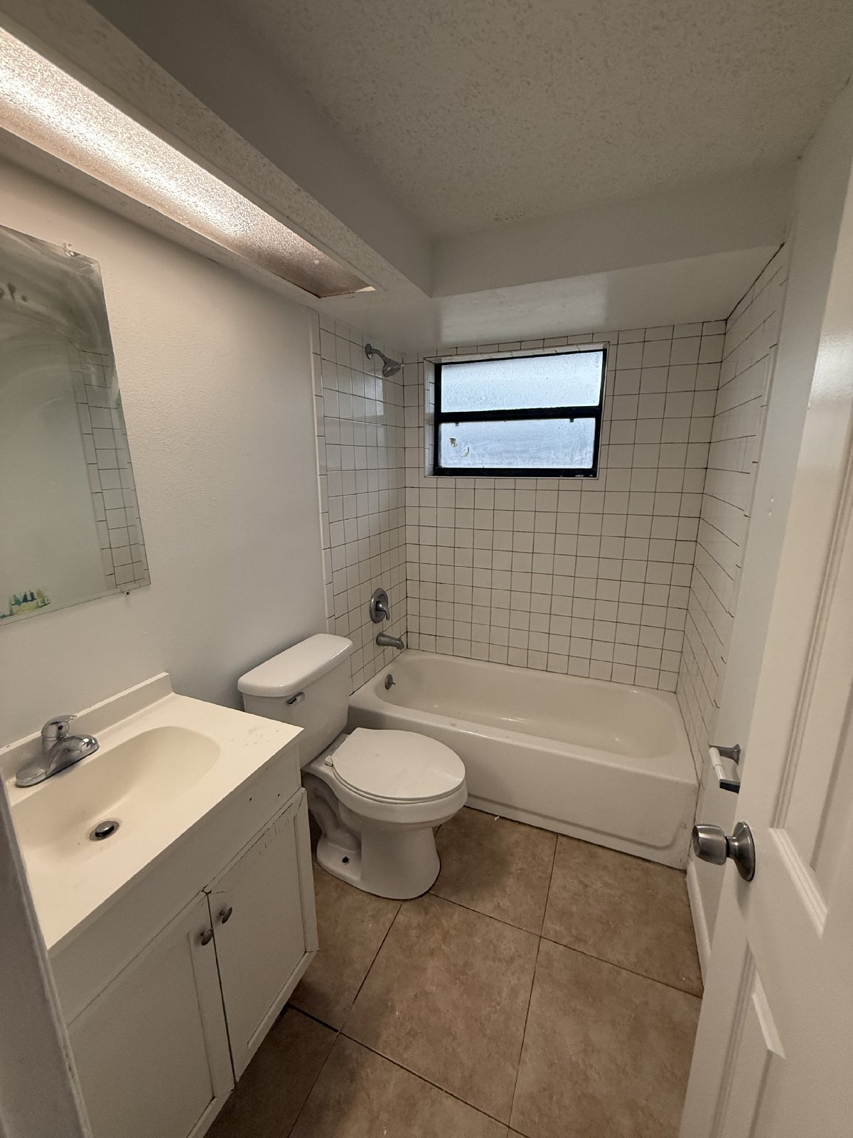 4 Bedroom, 2 Bathroom property image