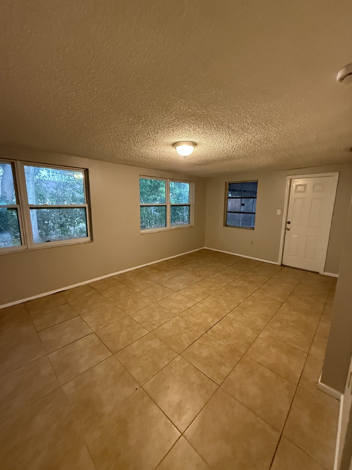 4 Bedroom, 2 Bathroom property image