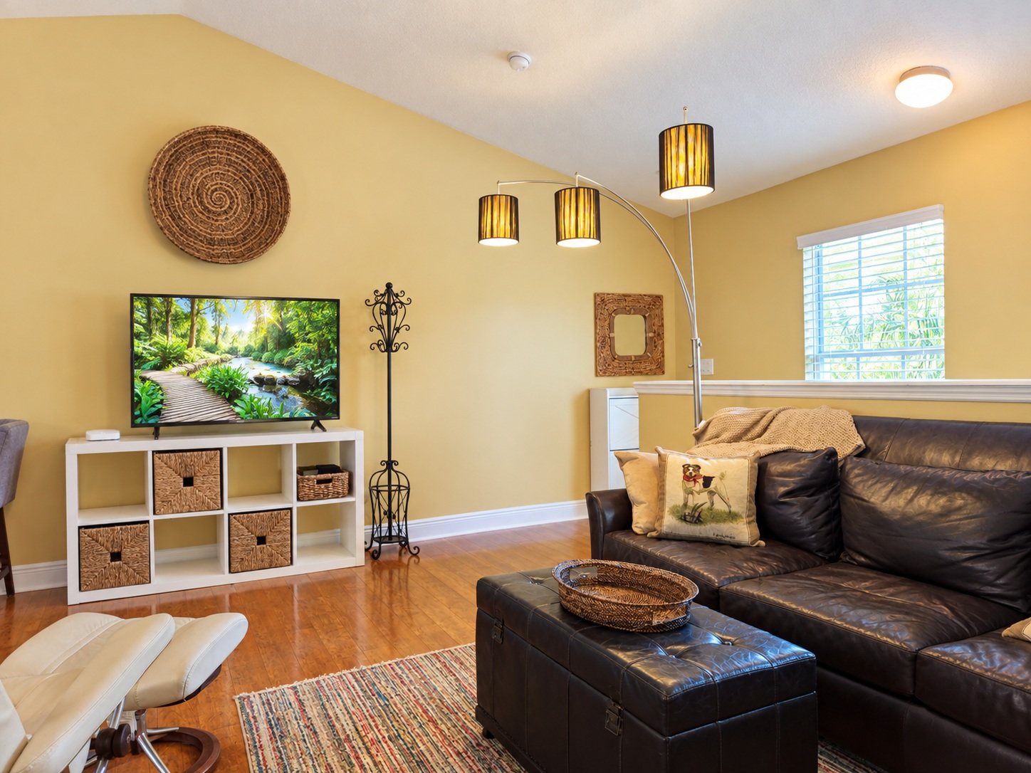 WESTCHASE Area - Furnished Loft / Utilities Included! property image