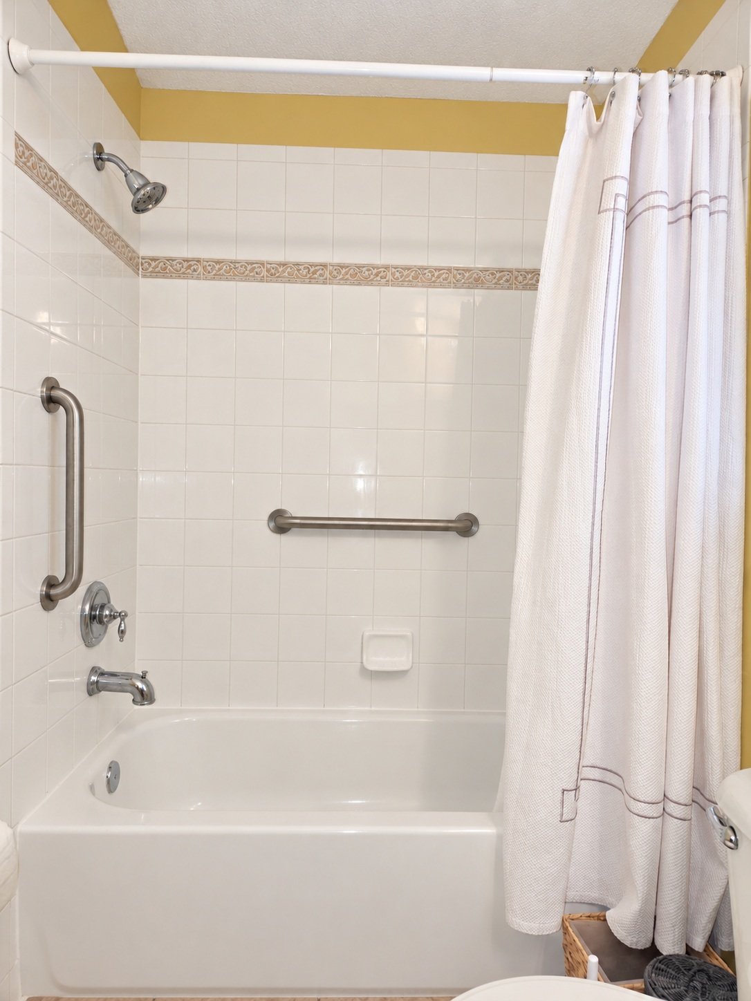 WESTCHASE Area - Furnished Loft / Utilities Included! property image