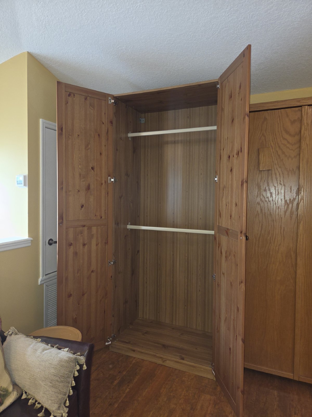 WESTCHASE Area - Furnished Loft / Utilities Included! property image