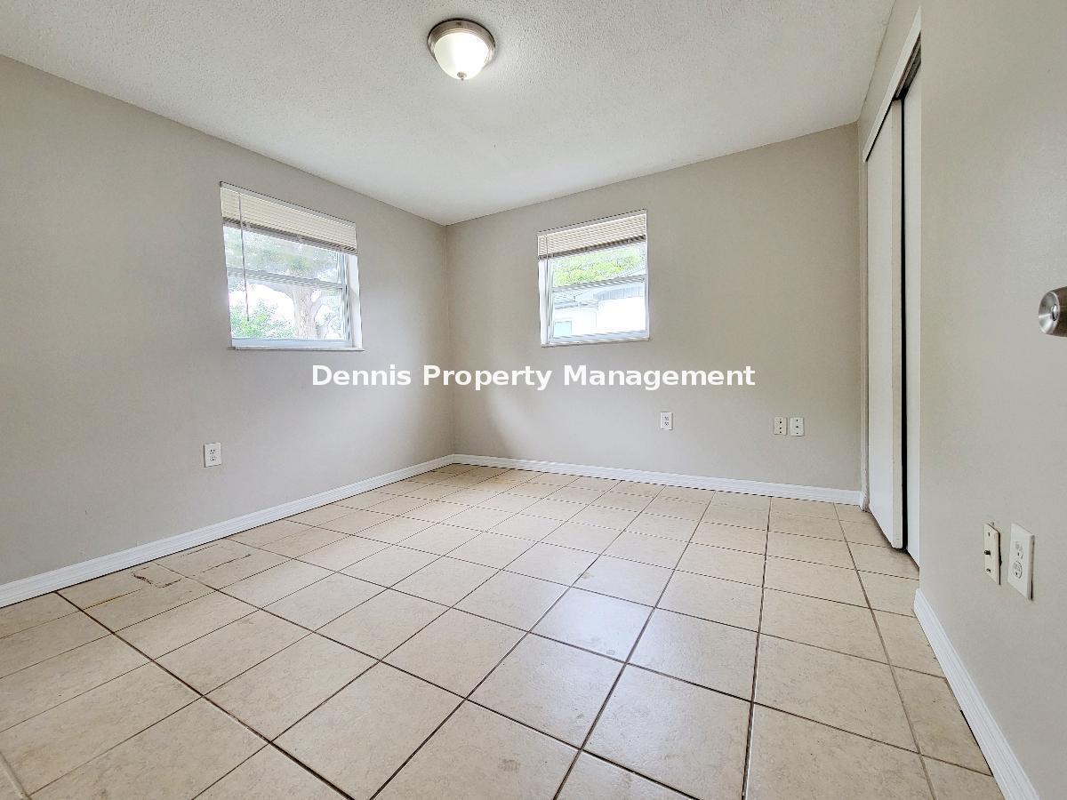 Affordable 3 Bed, 1 Bath, Fenced Backyard! property image