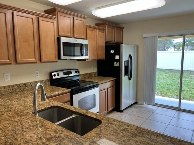 3/2 In Cypress Creek! Lawn Care Included property image