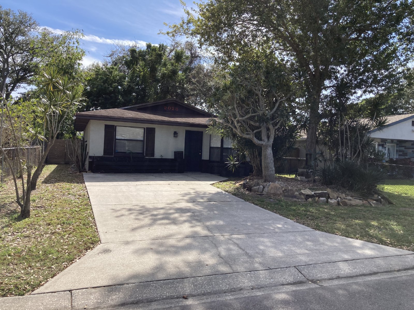 Adorable, Centrally Located 2/2 property image