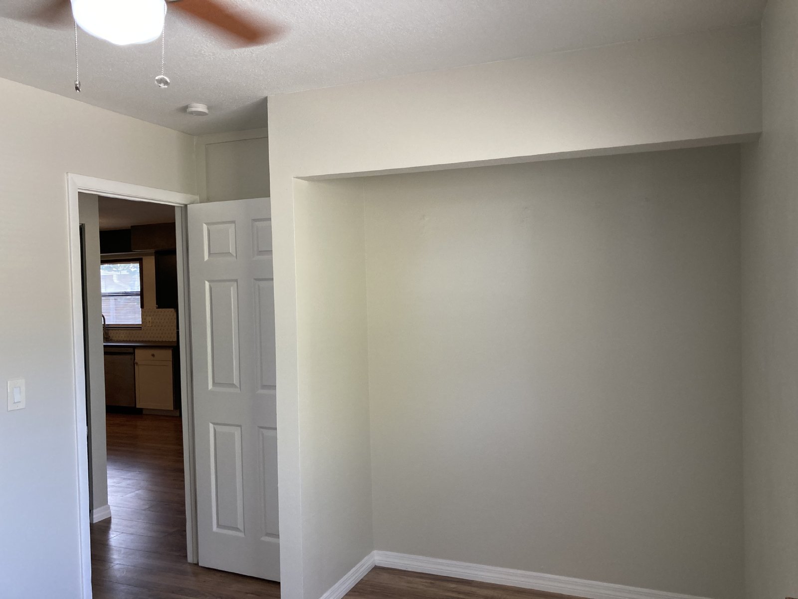 Adorable, Centrally Located 2/2 property image