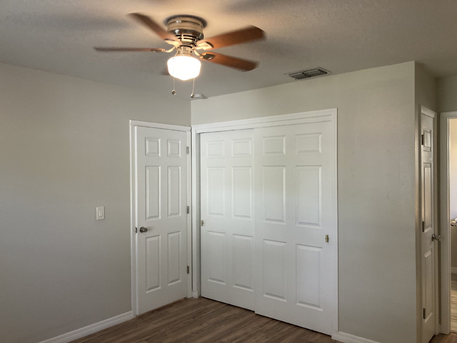 Adorable, Centrally Located 2/2 property image