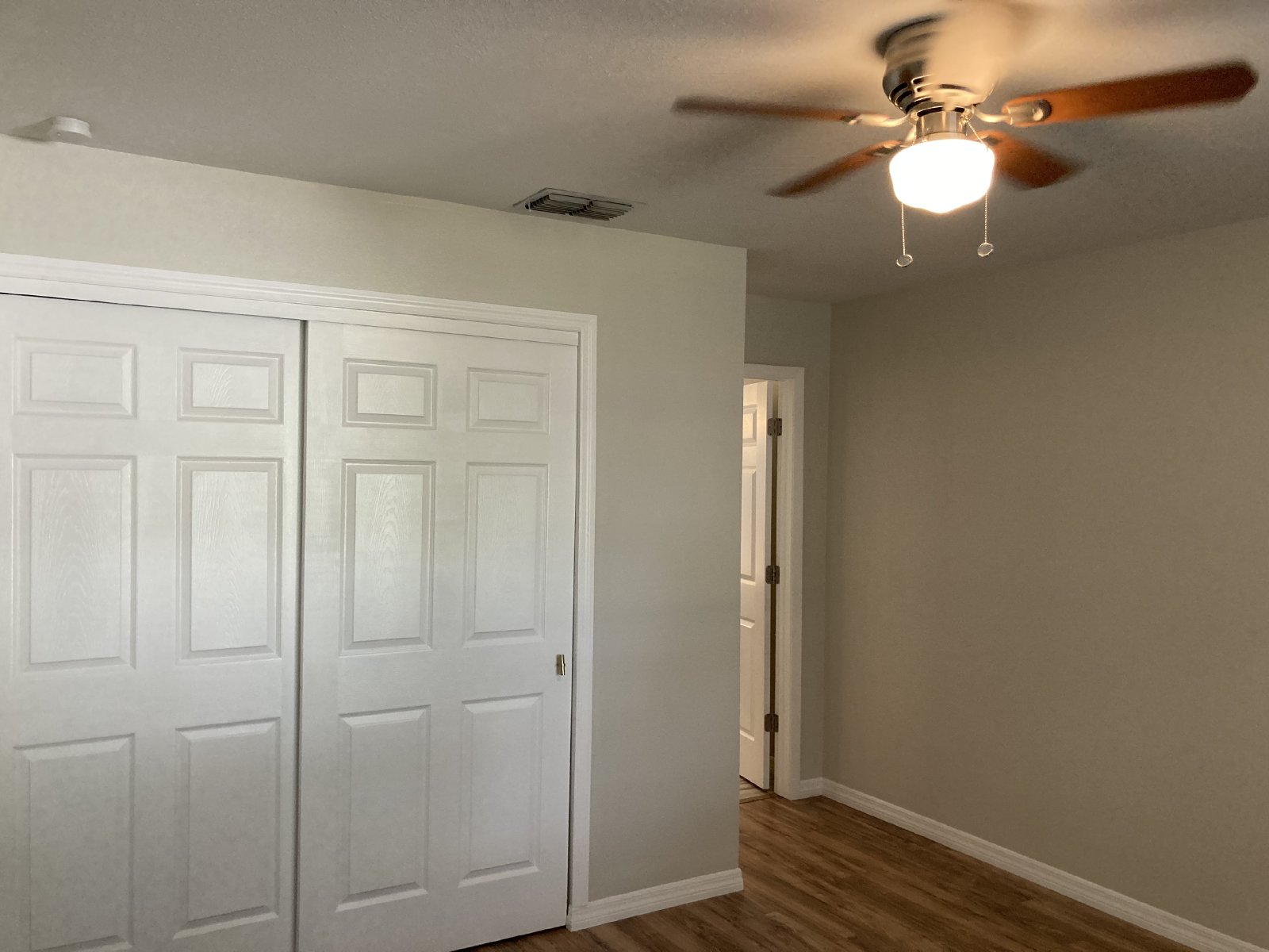 Adorable, Centrally Located 2/2 property image