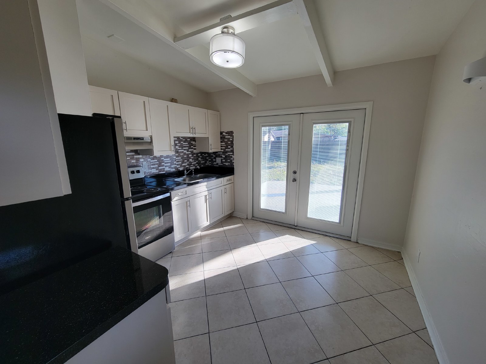 2 Bed 1 Bath, Fully Fenced Now Available For Rent property image