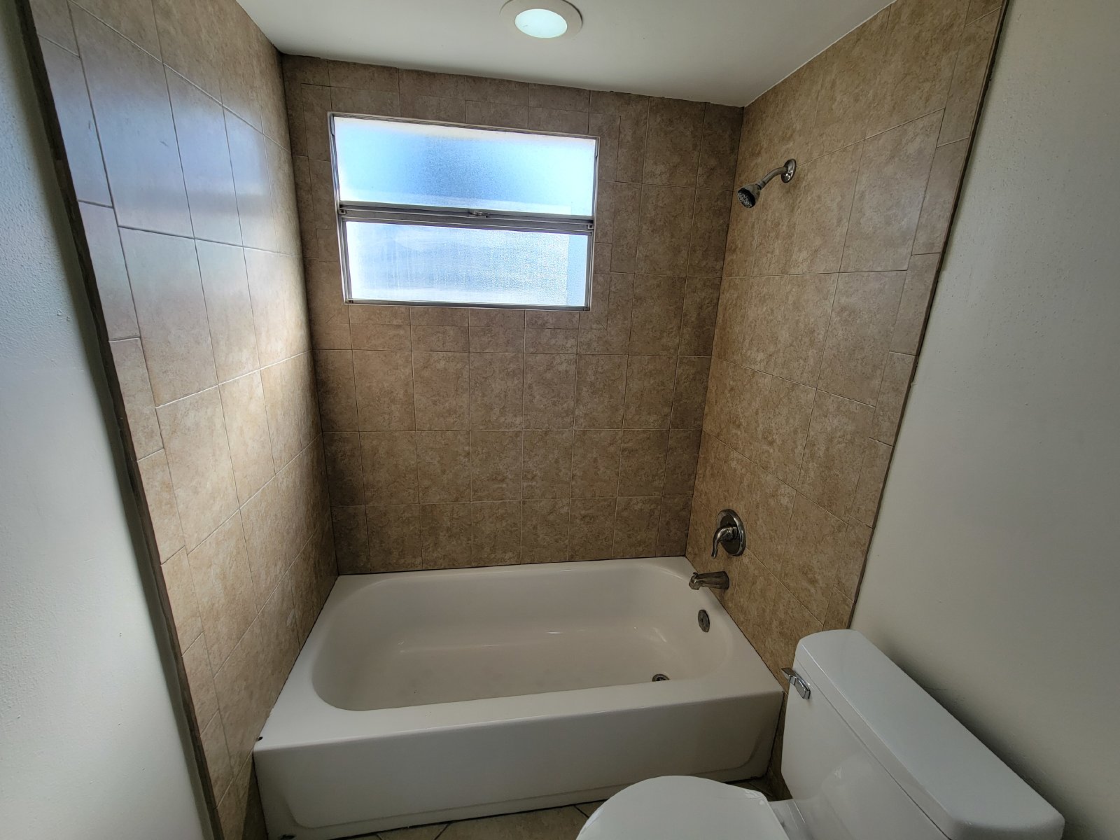 2 Bed 1 Bath, Fully Fenced Now Available For Rent property image