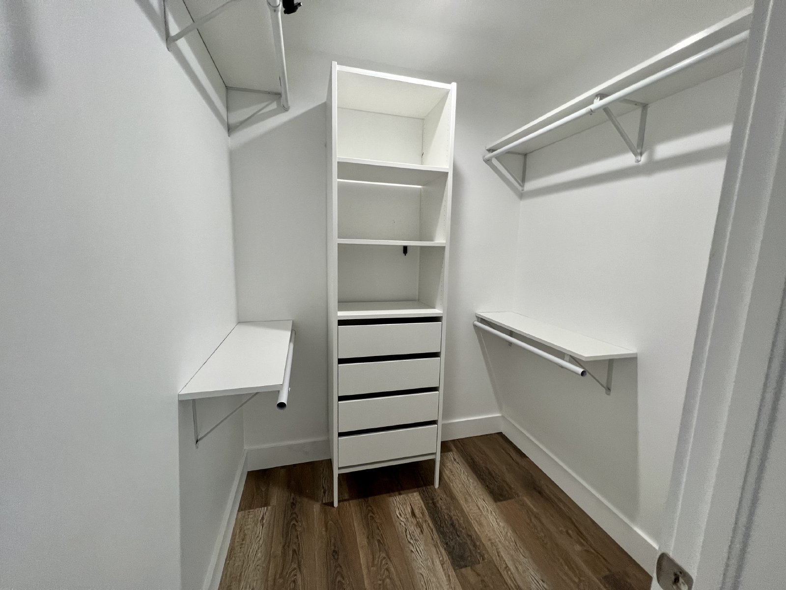 Carson, 22229 property image