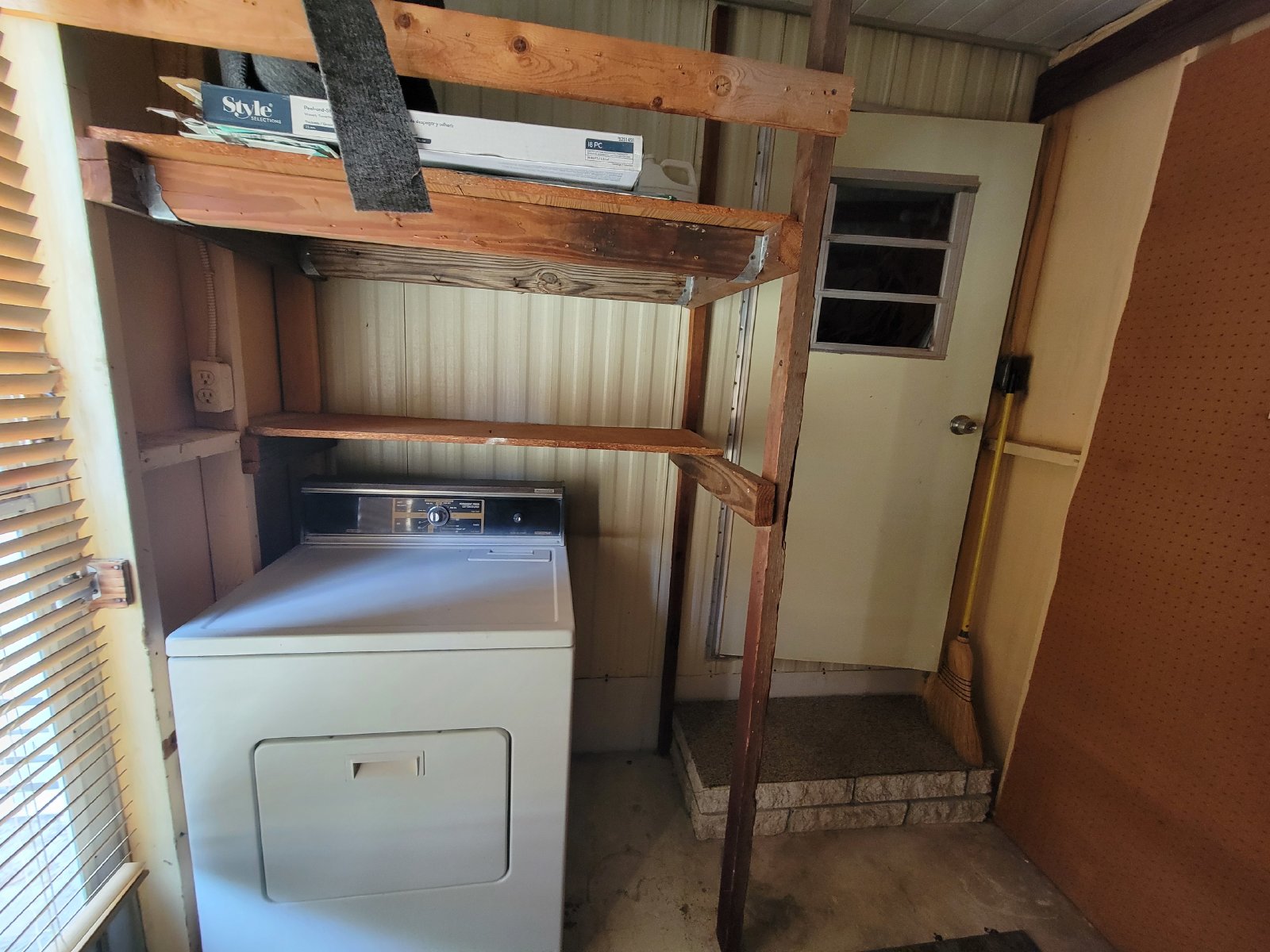 2/1 In Highpoint property image