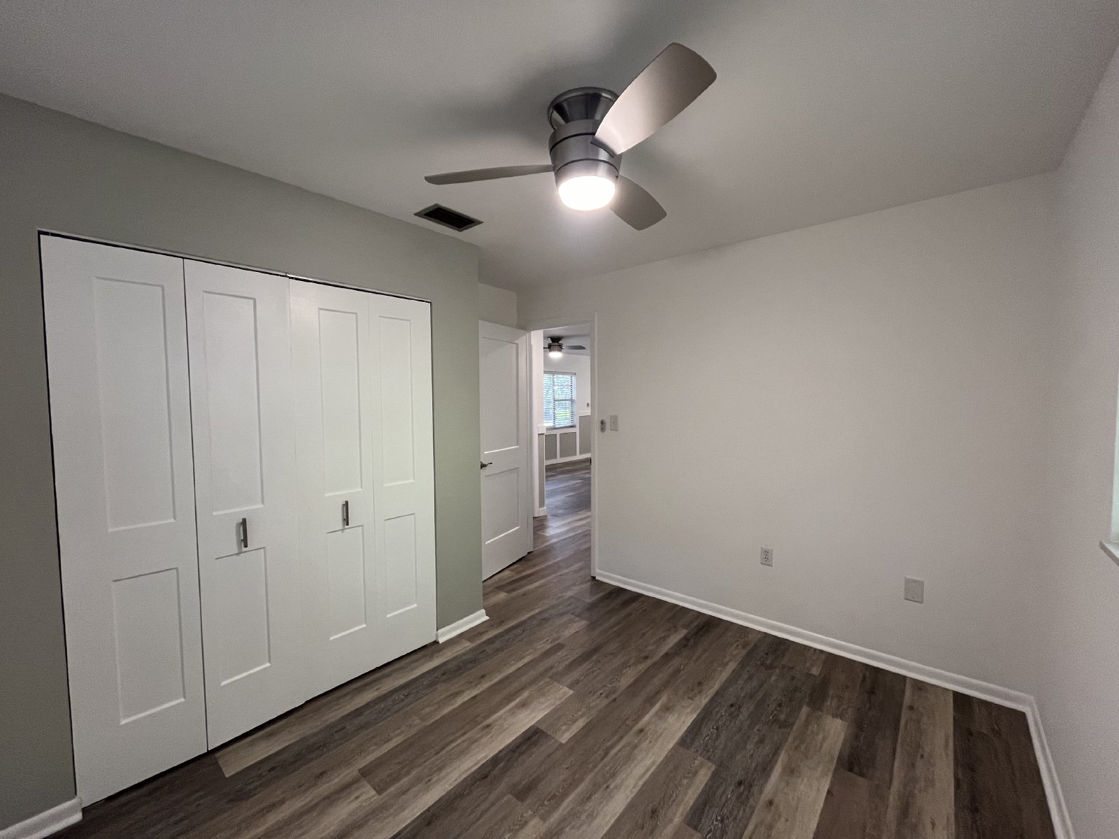 3/2 On 1.5 Acres property image