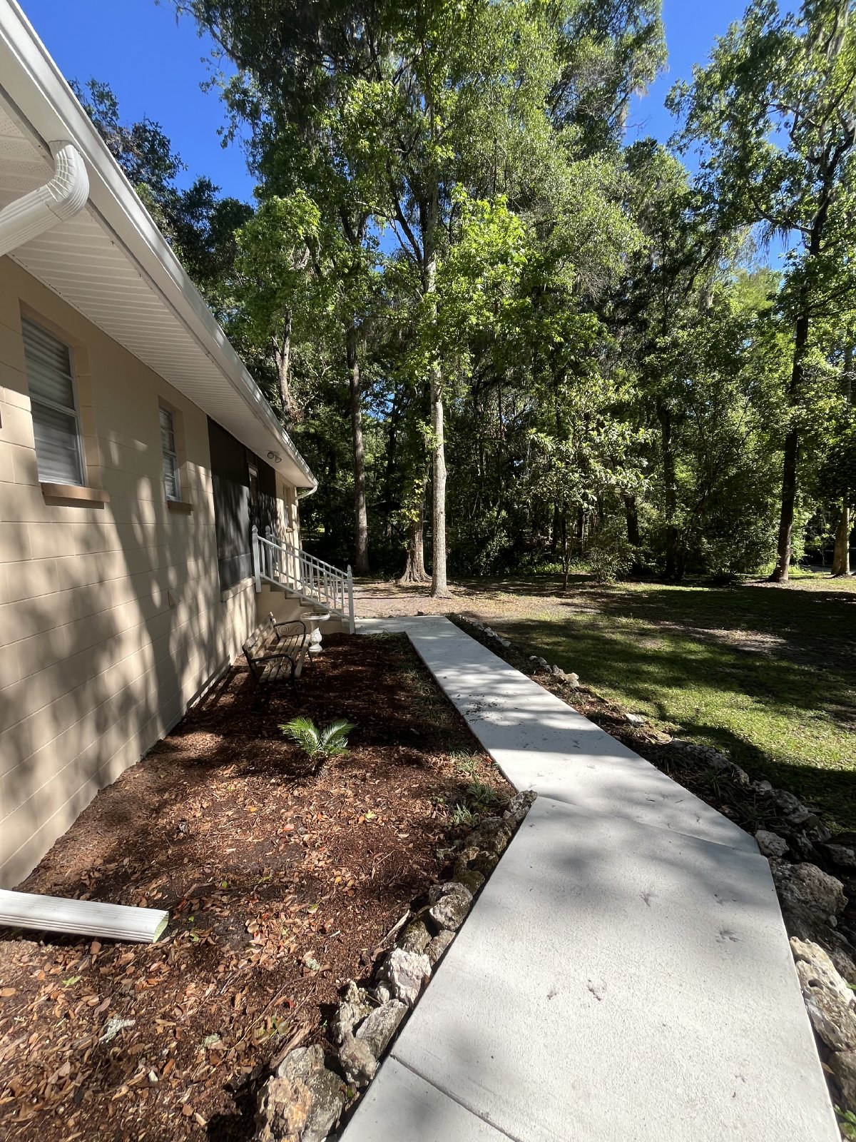 3/2 On 1.5 Acres property image