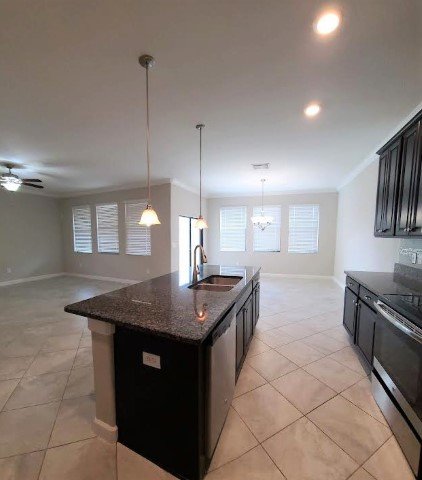 Four Bedroom/2.5 Bath In Union Park property image