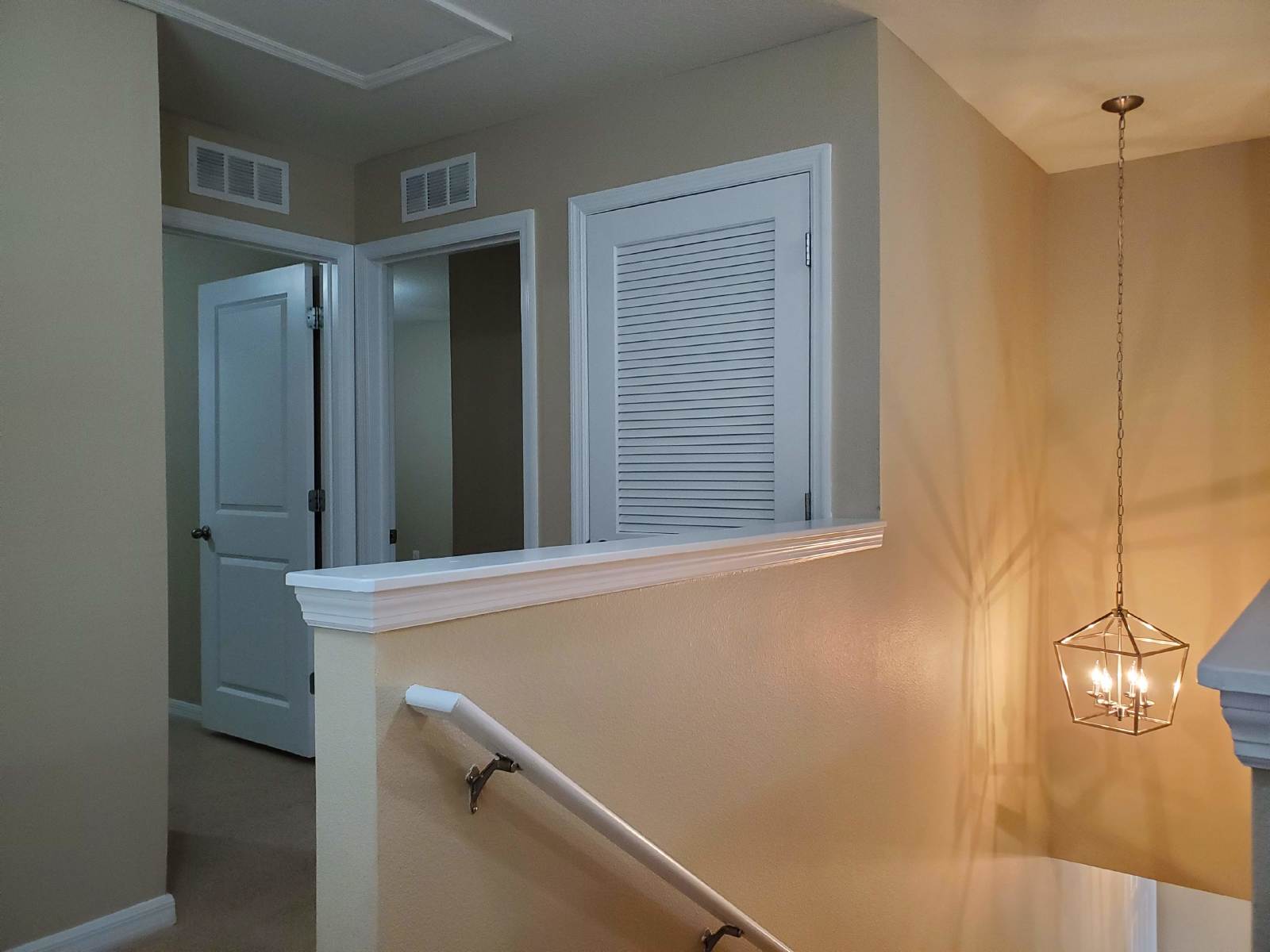 4 Bed, 2.5 Bath Home In EPPERSON Lagoon Community! property image