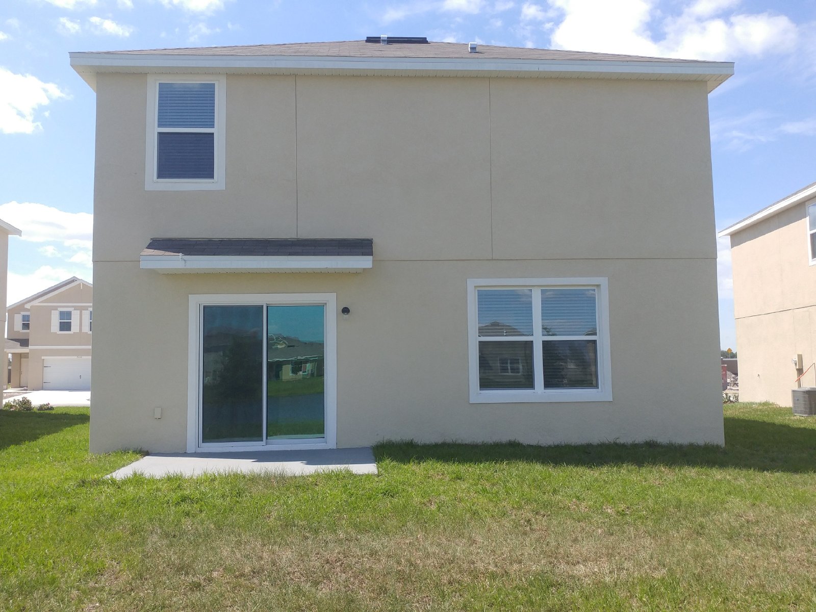 4 Bed, 2.5 Bath Home In EPPERSON Lagoon Community! property image