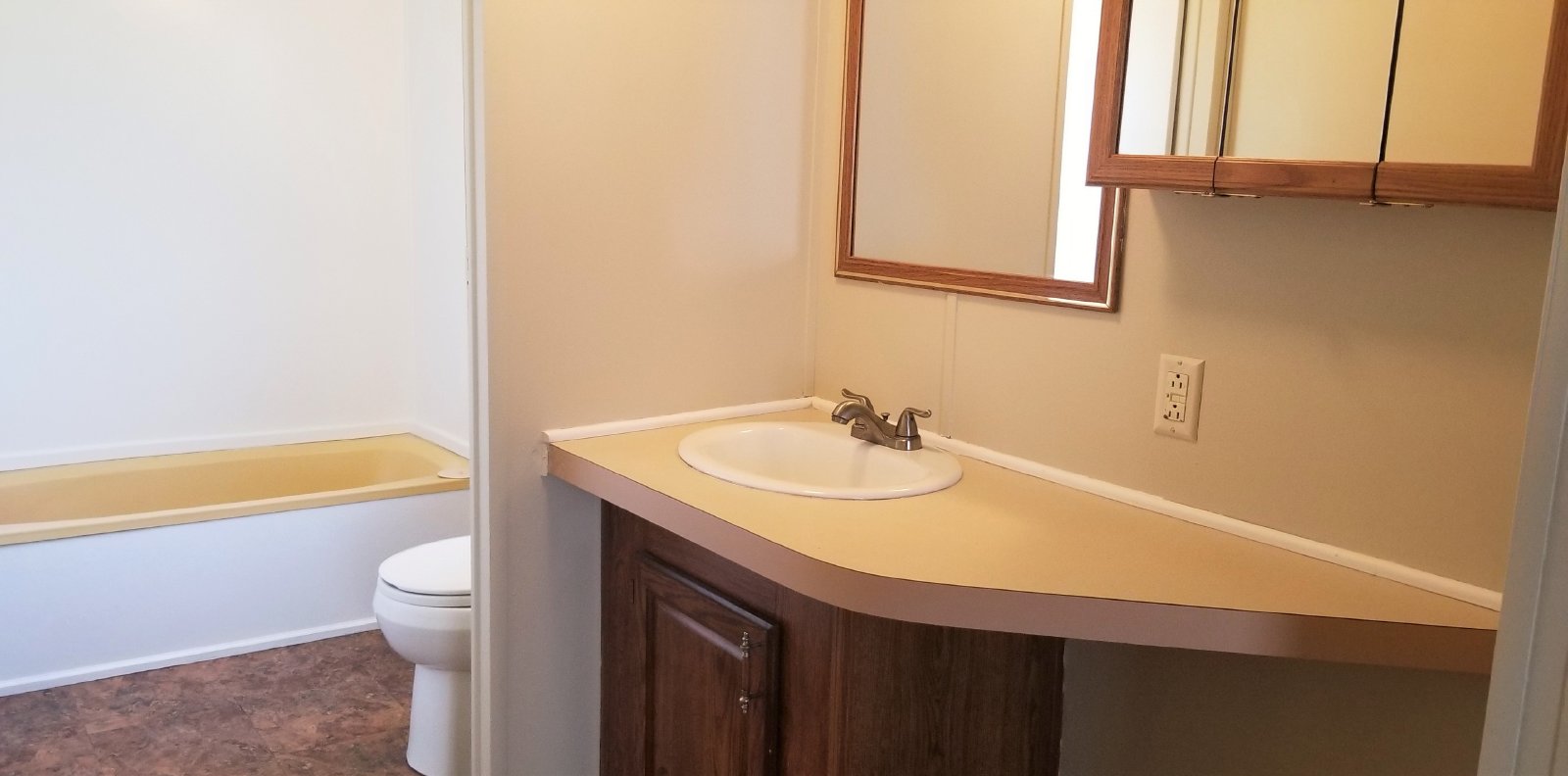 3/2/1 Located In Spring Hill! property image