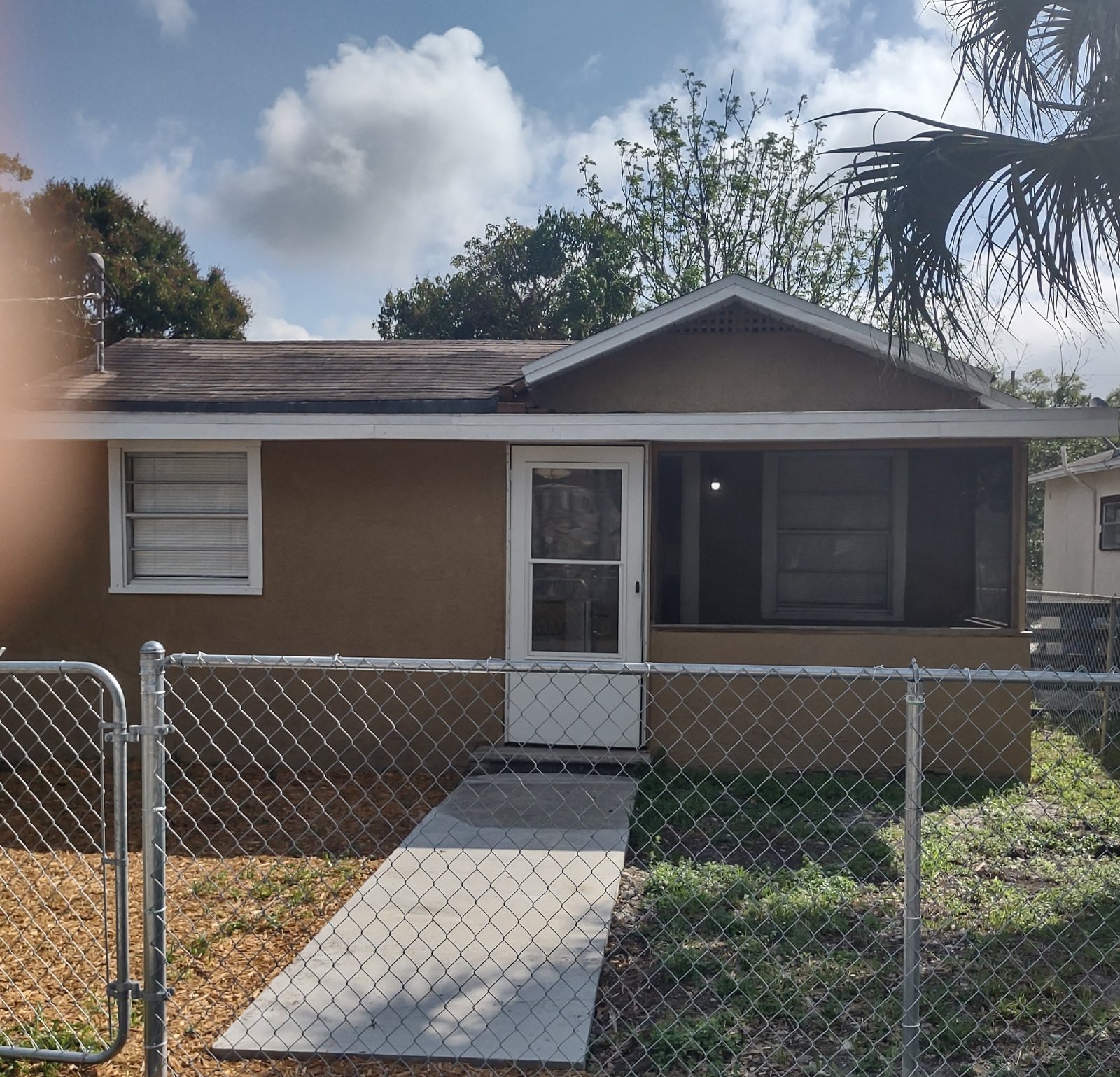Cute 2/1 In Clearwater property image